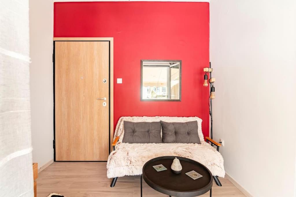 Under The Hill Apartment Athens Ngoại thất bức ảnh