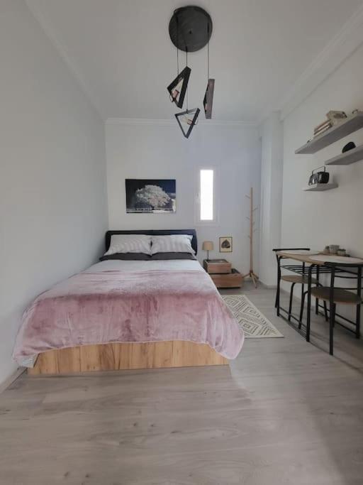 Under The Hill Apartment Athens Ngoại thất bức ảnh