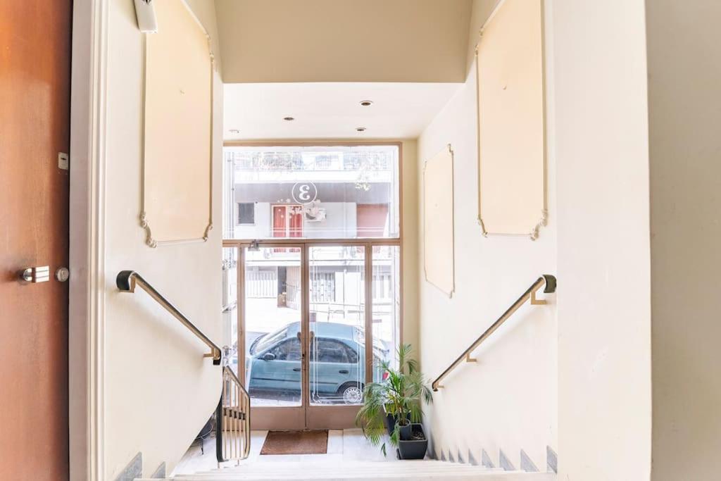 Under The Hill Apartment Athens Ngoại thất bức ảnh