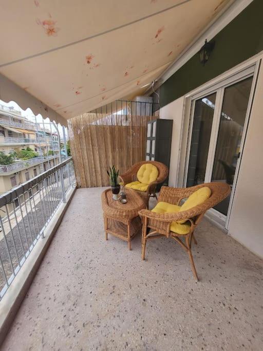 Under The Hill Apartment Athens Ngoại thất bức ảnh