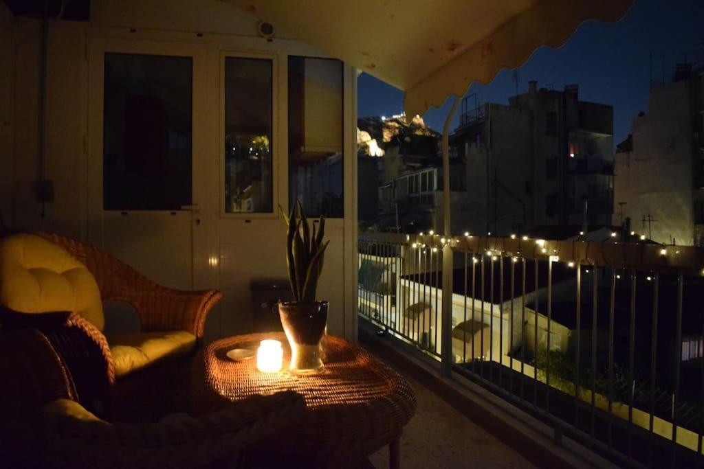 Under The Hill Apartment Athens Ngoại thất bức ảnh