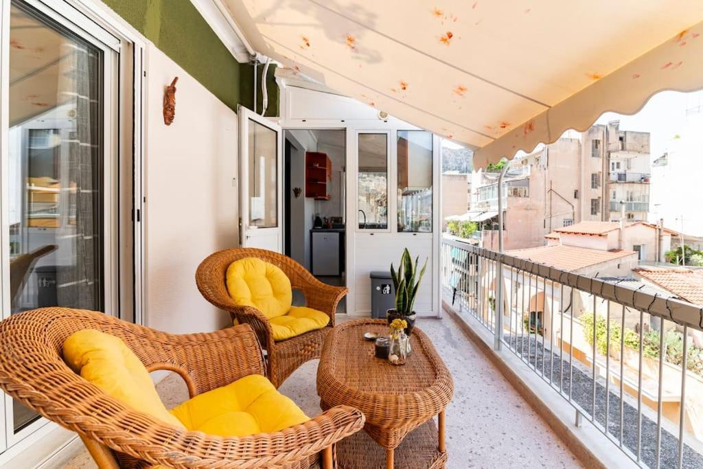 Under The Hill Apartment Athens Ngoại thất bức ảnh