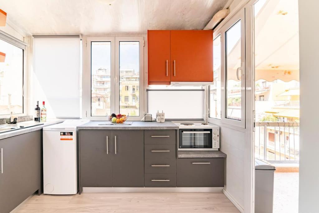 Under The Hill Apartment Athens Ngoại thất bức ảnh